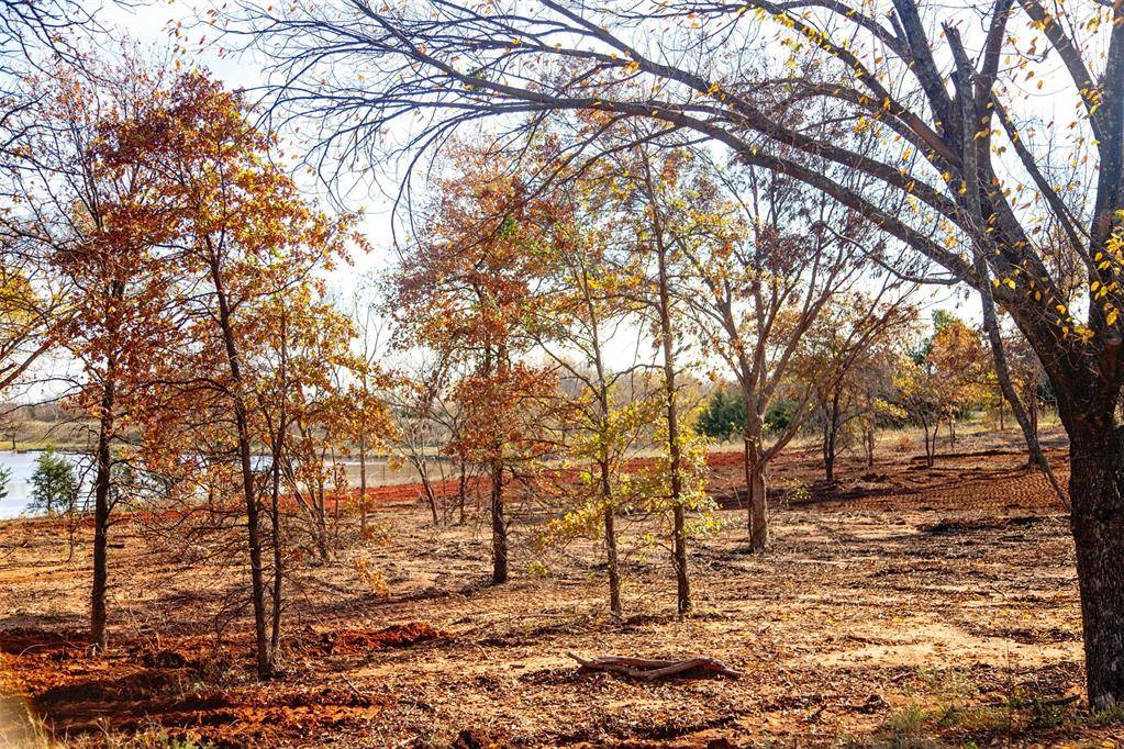 7501 Old oak TRL, Guthrie, OK 73044