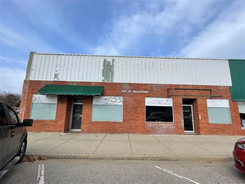 109 W Broadway, Lexington, OK 73051