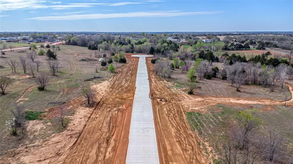 1827 Cattle DR, Guthrie, OK 73044