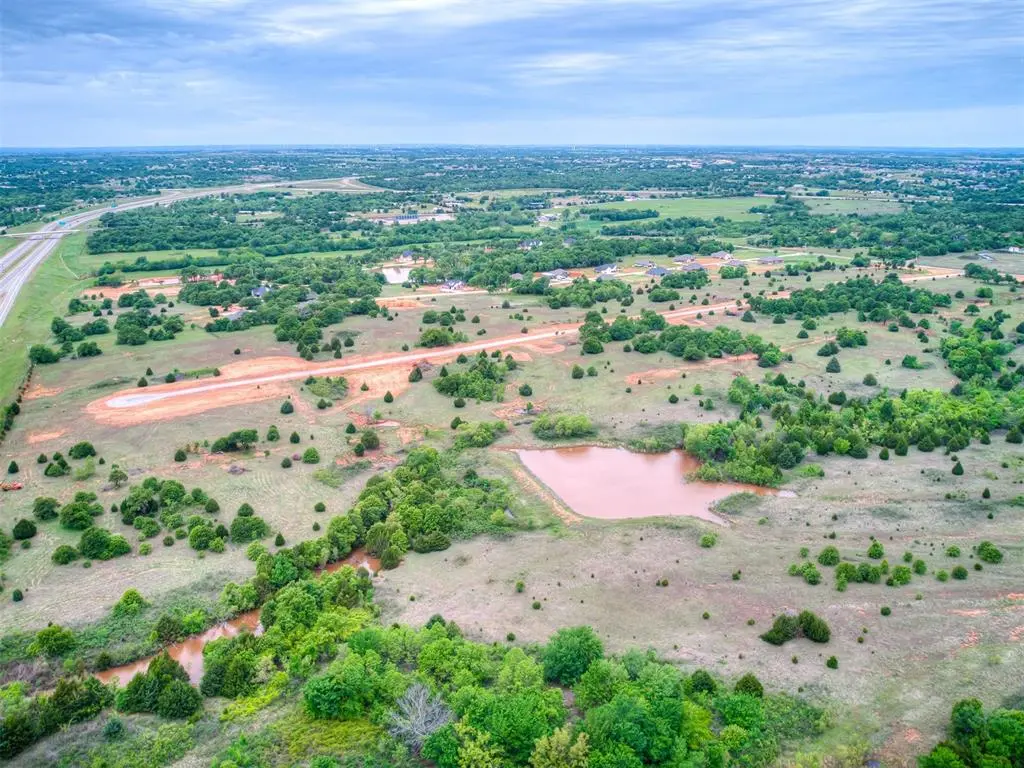 1256 Twin Oaks Dr, Blanchard, OK 73010