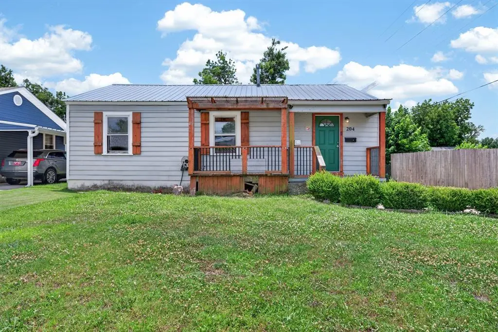 204 E Fairchild DR, Midwest City, OK 73110