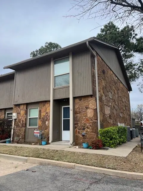 7012 Lakeshore DR, Eufaula, OK 74432