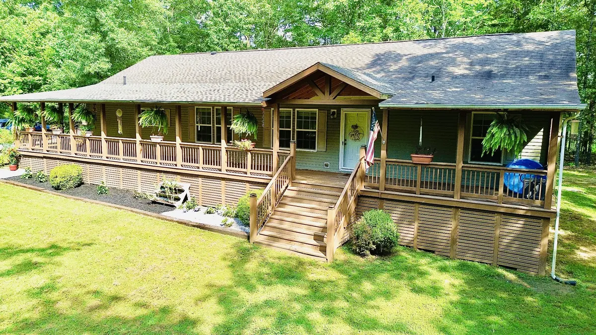 6808 Cedar Grove Rd, Big Sandy, TN 38221