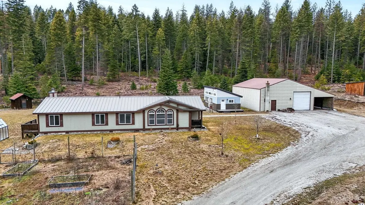 3602 Spring Valley Rd, Newport, WA 99156