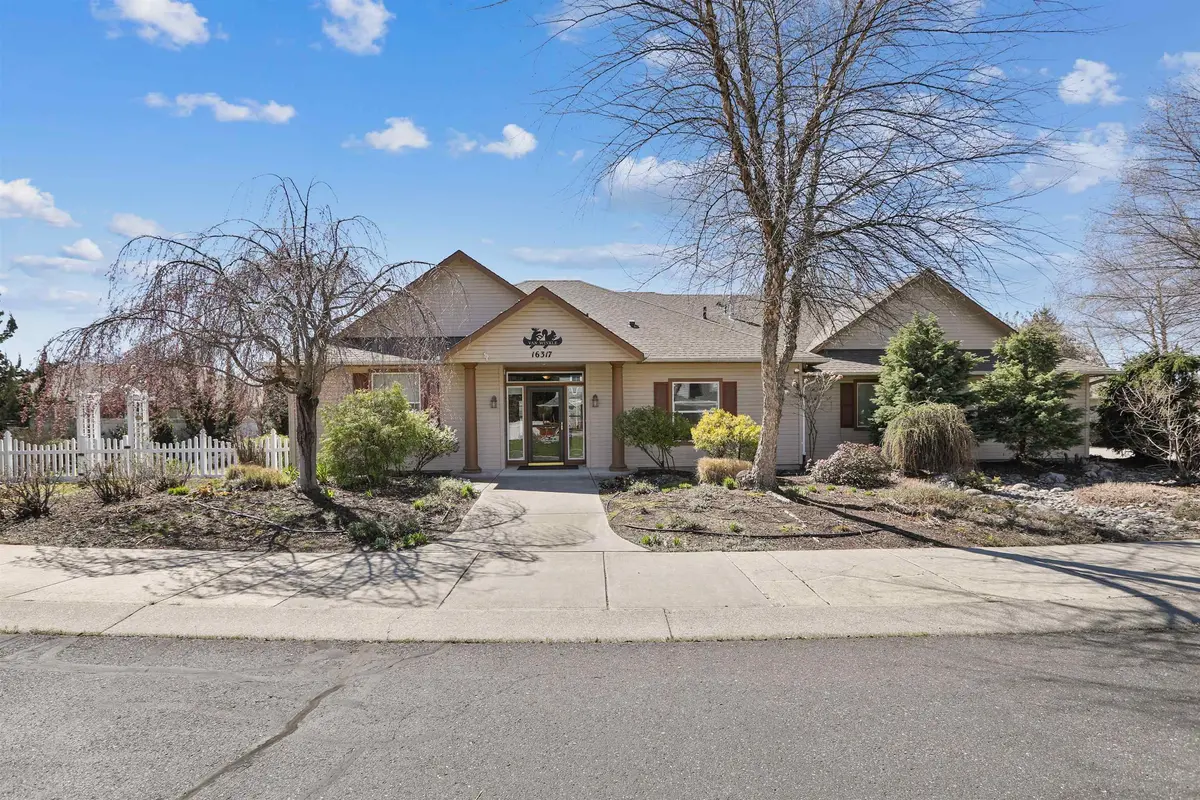 16317 N McKinnon Ln, Colbert, WA 99005