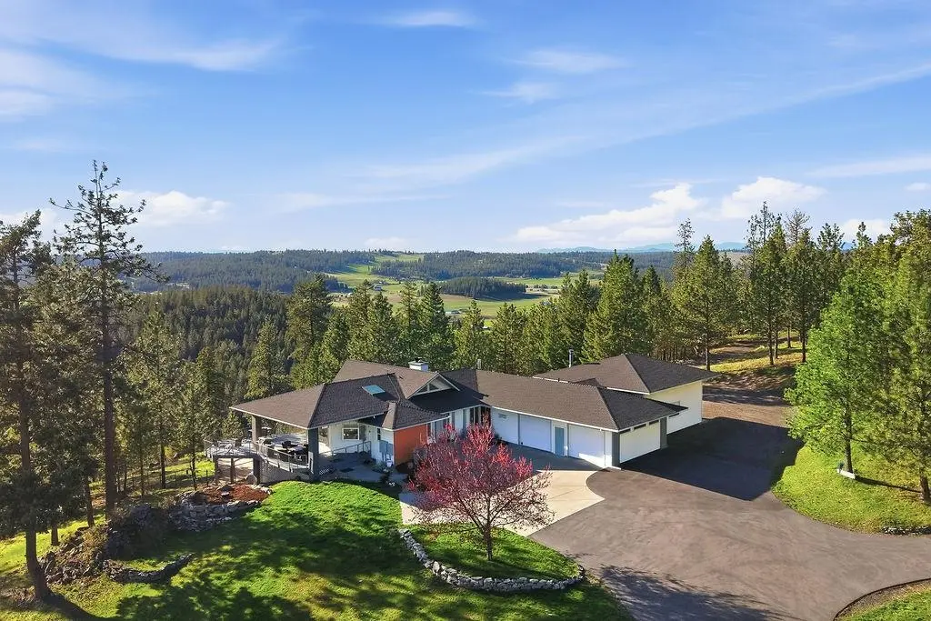 14904 N Forker Rd, Spokane, WA 99217
