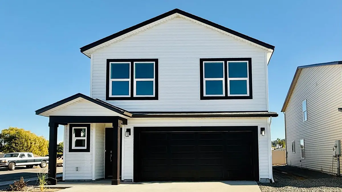 1524 E A St, Deer Park, WA 99006