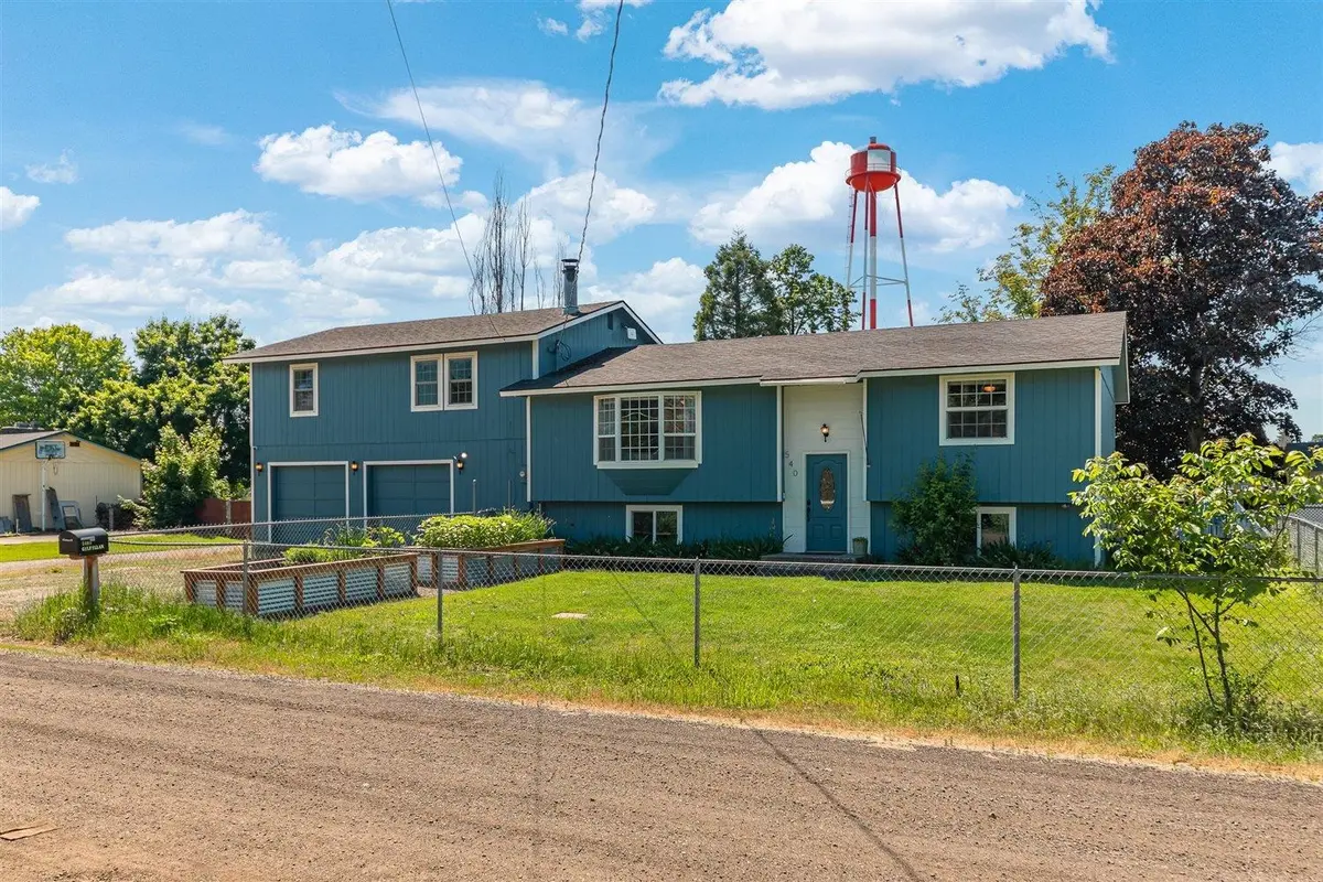 5405 N Lynden Rd, Otis Orchards, WA 99027