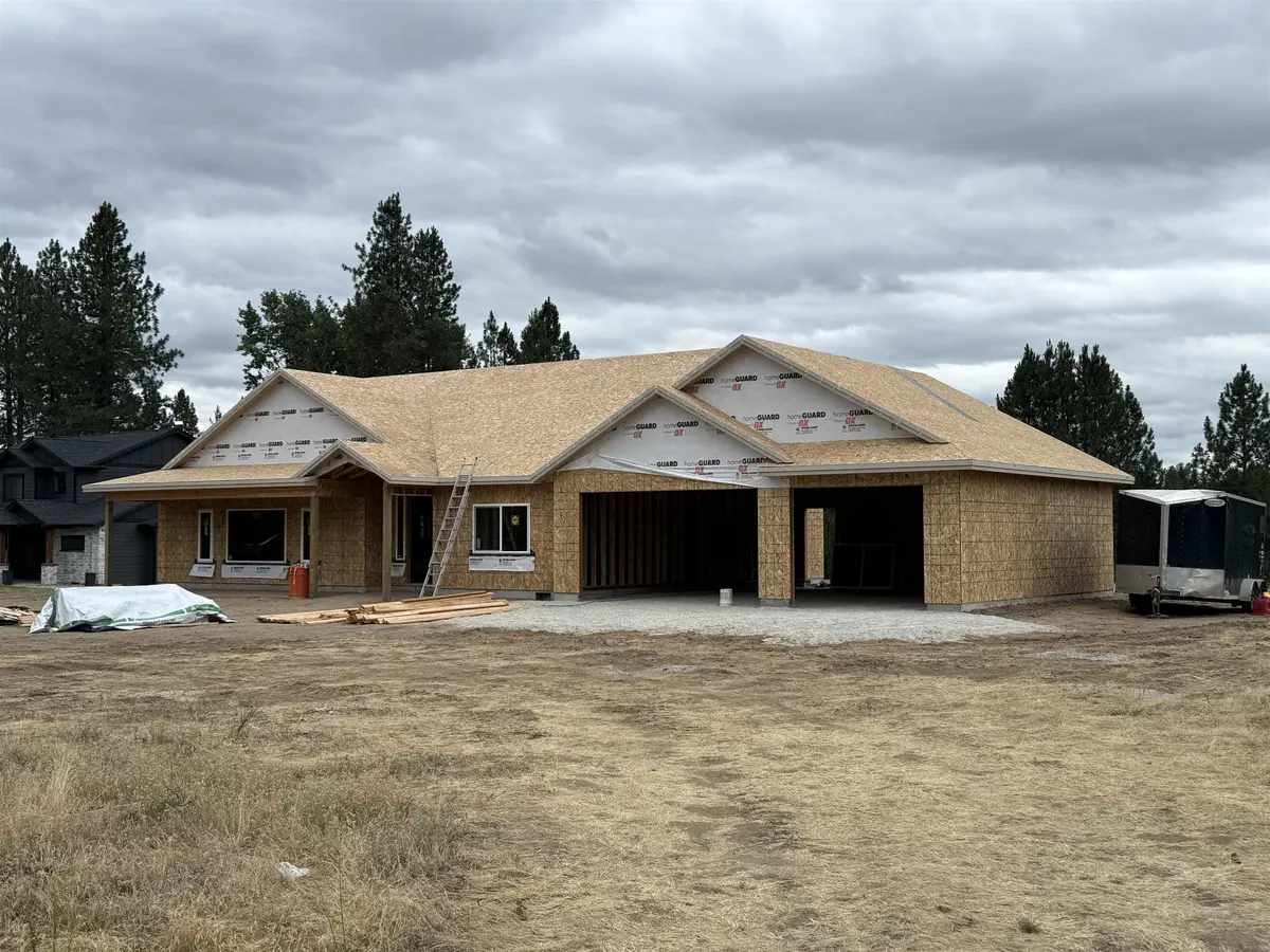31910 N Zander Ln, Chattaroy, WA 99003