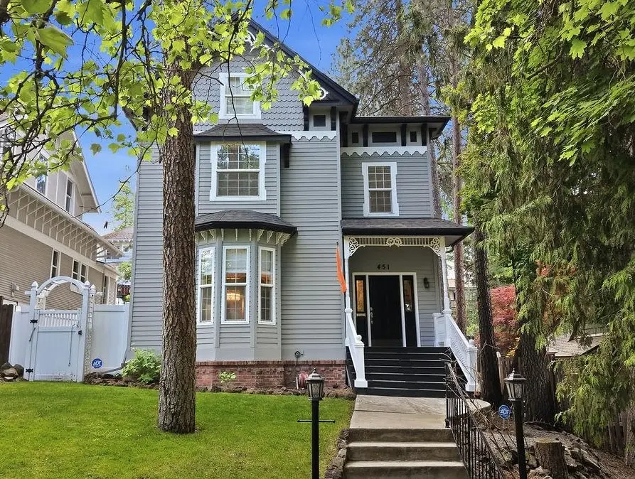 451 W 21st Ave, Spokane, WA 99203