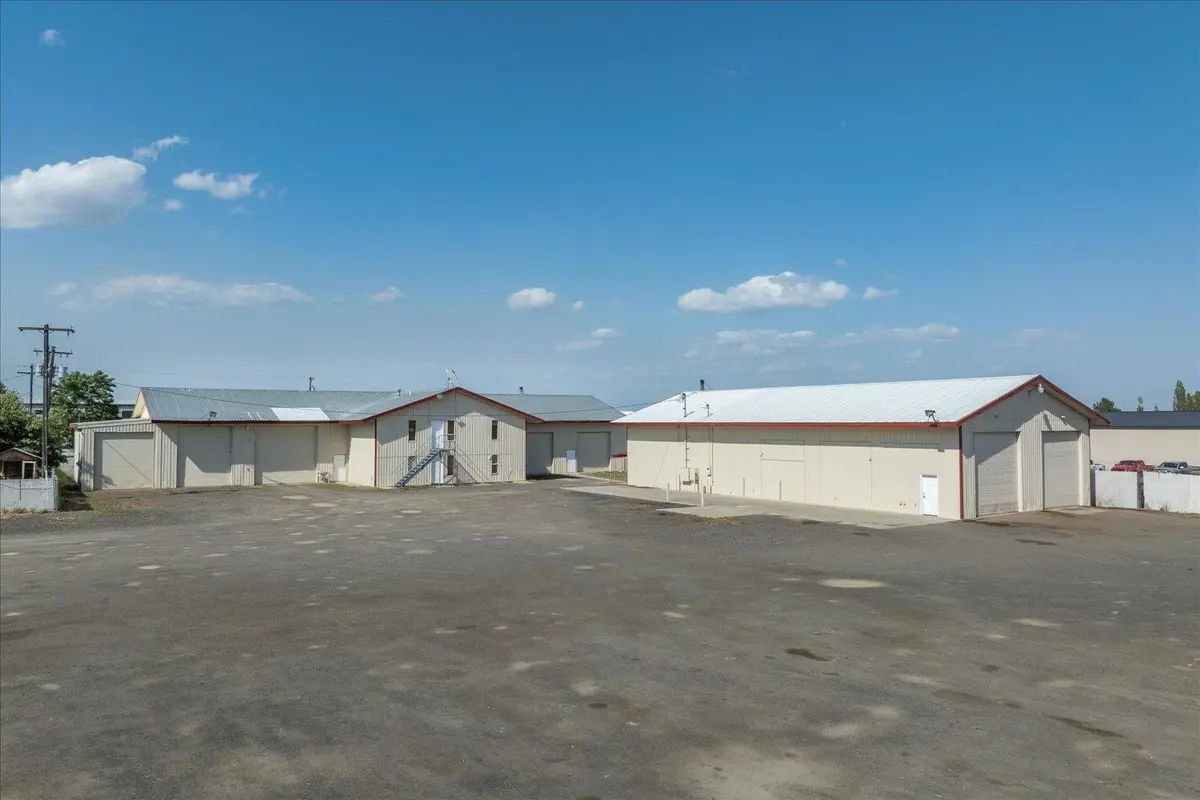 1927 S Garfield Rd, Airway Heights, WA 99001