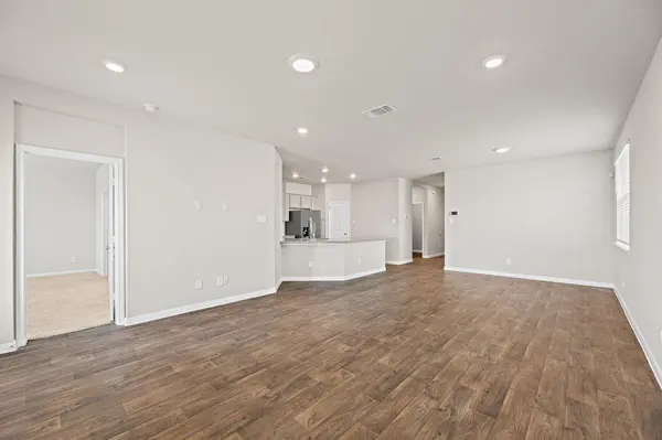 142 Solitude DR, San Marcos, TX 78666