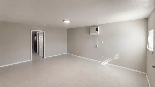 802 Alametos #B, San Antonio, TX 78212