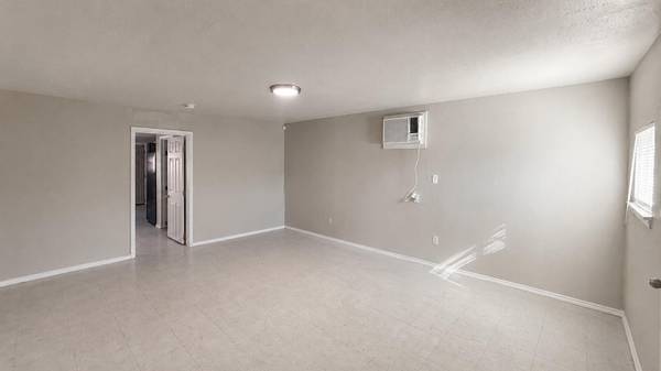 802 Alametos #B, San Antonio, TX 78212