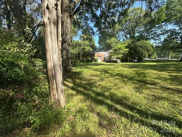 4301 The PLZ, Charlotte, NC 28205