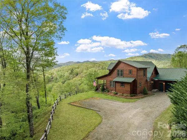370 Appaloosa TRL, Burnsville, NC 28714