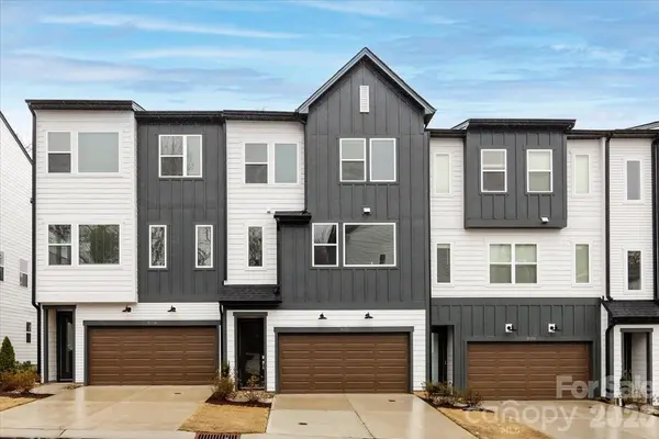 8030 Cedarsmith CT, Charlotte, NC 28217