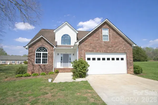 1045 Saxton CIR, Salisbury, NC 28147