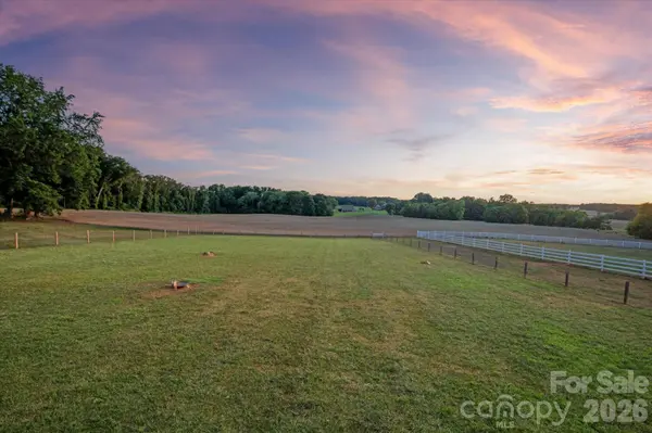 2206 Camden RD, Wingate, NC 28174
