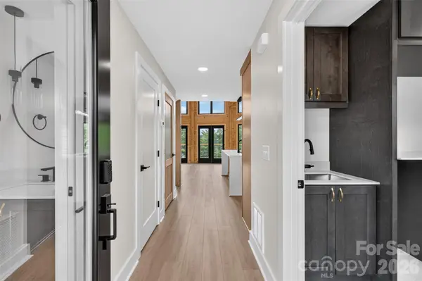 2199 Castle Peak MTN, Connelly Springs, NC 28612