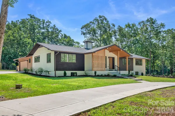 5033 Waxhaw Indian Trail RD, Matthews, NC 28104
