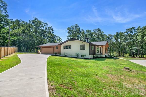 5033 Waxhaw Indian Trail RD, Matthews, NC 28104