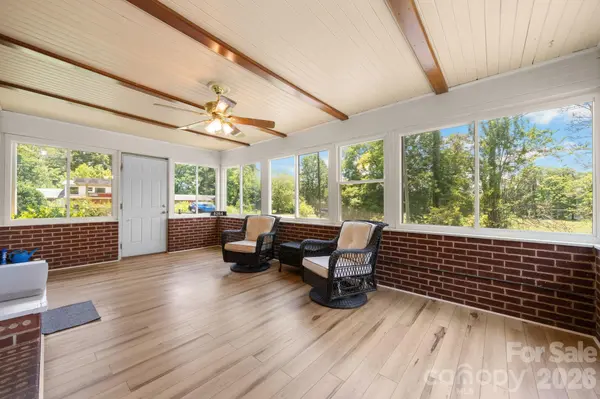 6264 US 221 HWY S, Marion, NC 28752