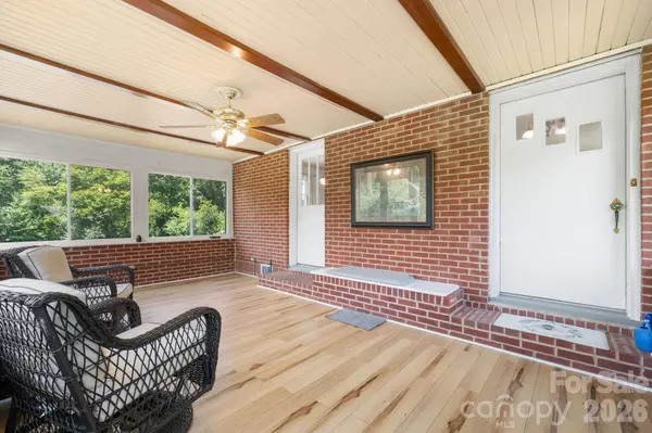 6264 US 221 HWY S, Marion, NC 28752