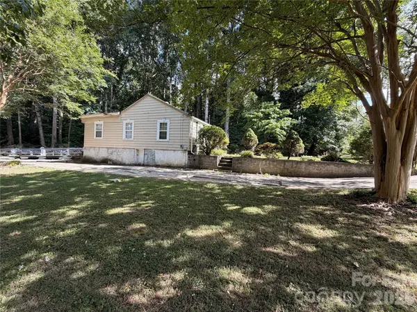 1818 Union RD, Gastonia, NC 28054