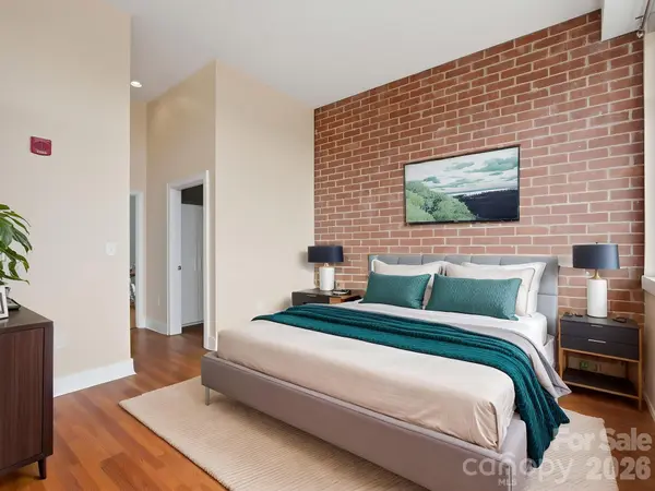 710 W Trade ST #703, Charlotte, NC 28202