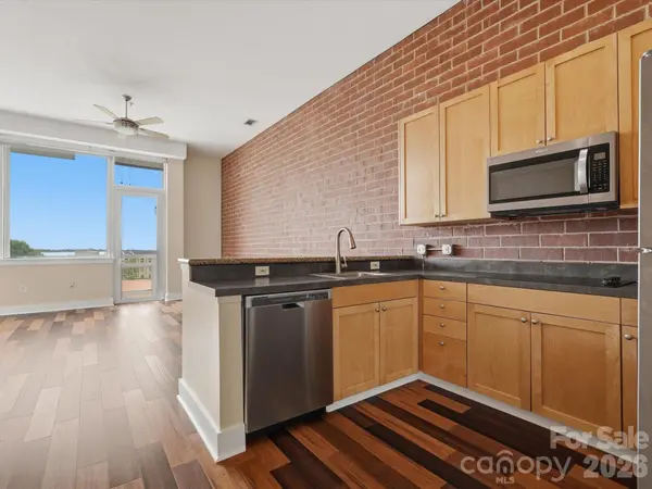 710 W Trade ST #703, Charlotte, NC 28202
