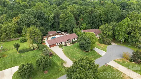 3867 Angie DR, Denver, NC 28037
