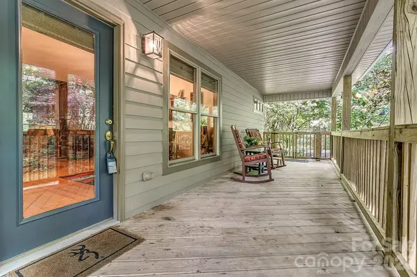 779 Thissa WAY, Brevard, NC 28712