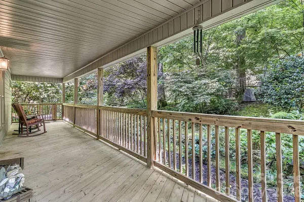 779 Thissa WAY, Brevard, NC 28712