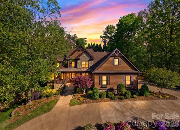 2748 Trent DR NE, Conover, NC 28613