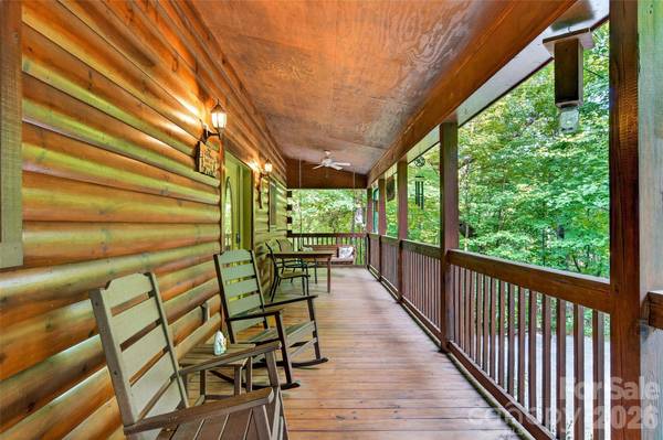 386 Wild Turkey RUN, Black Mountain, NC 28711