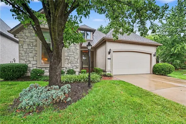 6202 W 128TH ST, Overland Park, KS 66209