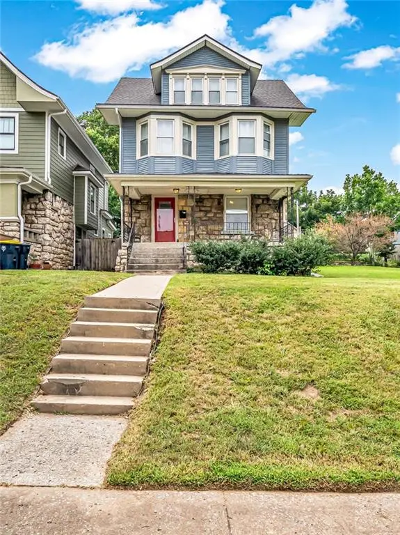2606 CAMPBELL ST, Kansas City, MO 64108