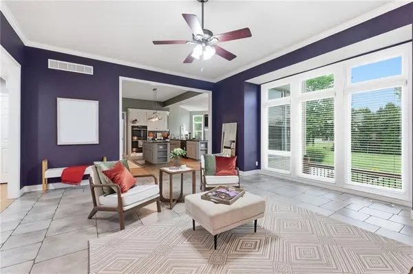 2250 SW Forestpark PL, Lee's Summit, MO 64081