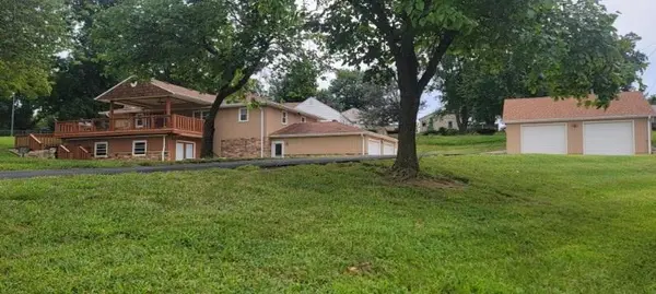 5001 NW High DR, Riverside, MO 64150