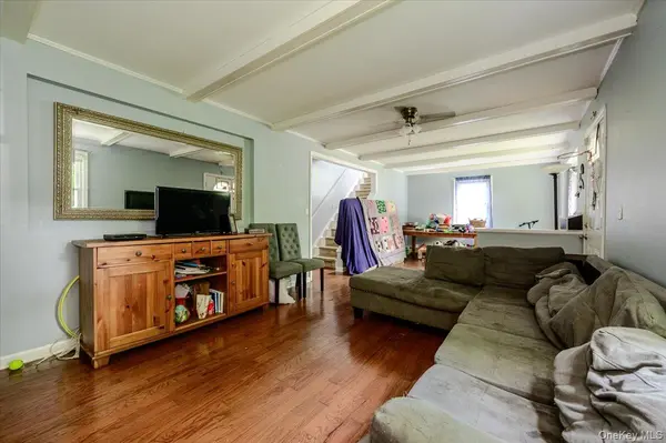 102 E 12th ST, Huntington Station, NY 11746