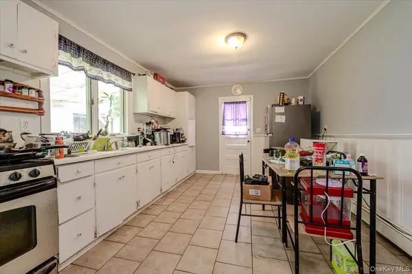 102 E 12th ST, Huntington Station, NY 11746