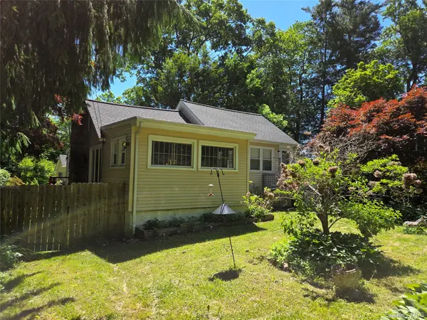 19 Ravina RD, Patterson, NY 12563