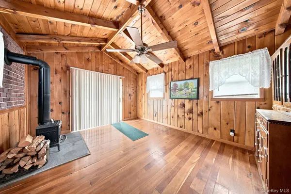 332 Bernas RD, Cochecton, NY 12726