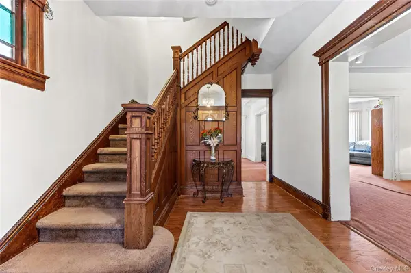 871 Rockaway AVE, Valley Stream, NY 11581