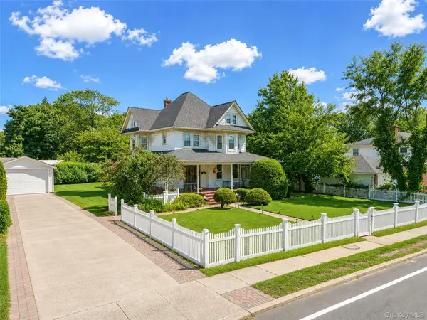 871 Rockaway AVE, Valley Stream, NY 11581