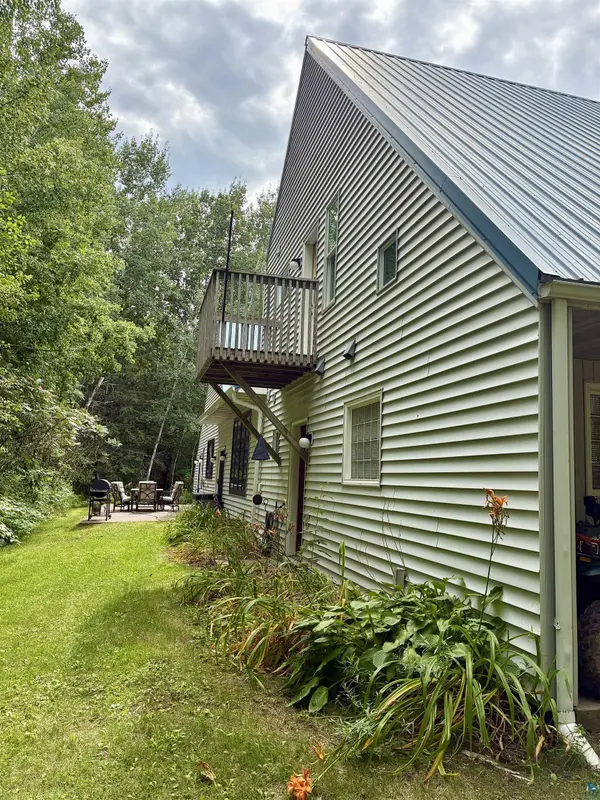 8800 Paul Rd, Brookston, MN 55711