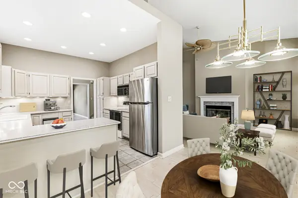 7884 Clearwater Pkwy, Indianapolis, IN 46240