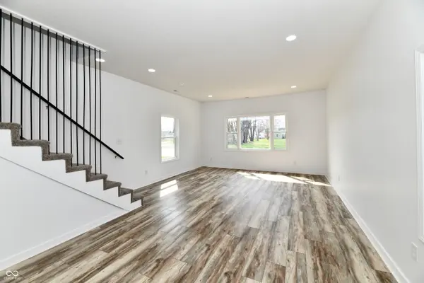 1926 Main ST, Elwood, IN 46036