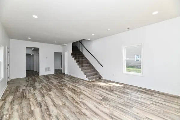 1926 Main ST, Elwood, IN 46036
